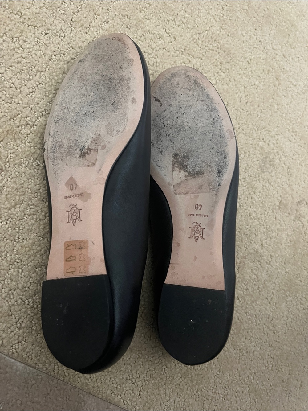 Alexander McQueen Black Leather Ballet Flats with signature design - Picture 4 of 4